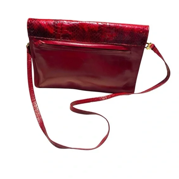 Vintage Crossbody Bag Red Snakeskin Print Gold-tone Hardware Vegan Patent Shiny - Picture 2 of 15